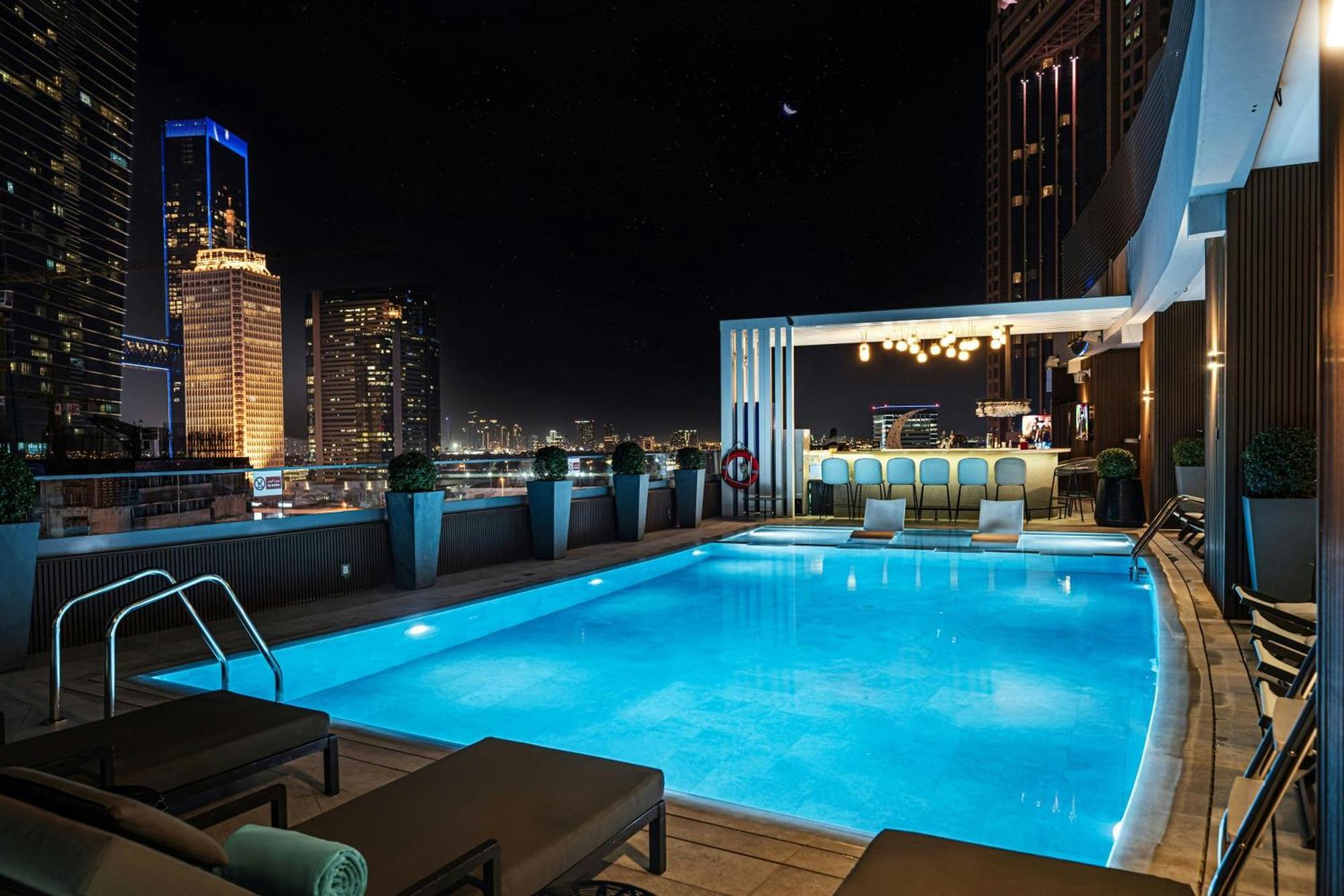 Hotel Courtyard By Marriott World Trade Centre, Dubái Exterior foto