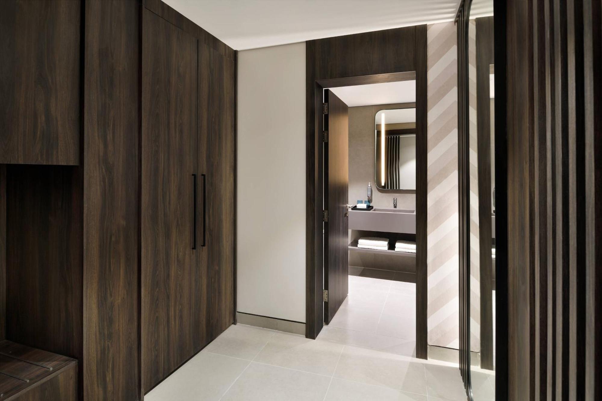Hotel Courtyard By Marriott World Trade Centre, Dubái Exterior foto
